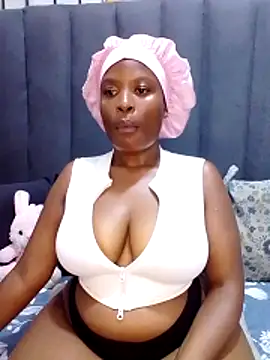 Snapshot of MrsMxx25 chatting on 11/14/25, 09:13 MrsMxx25 online show from 11/14/25, 09:13