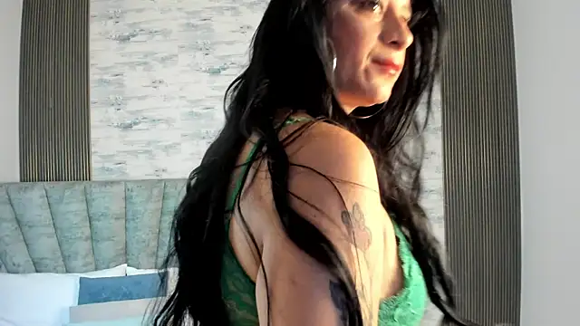 ShanelEvans online show from 02/18/26, 04:25