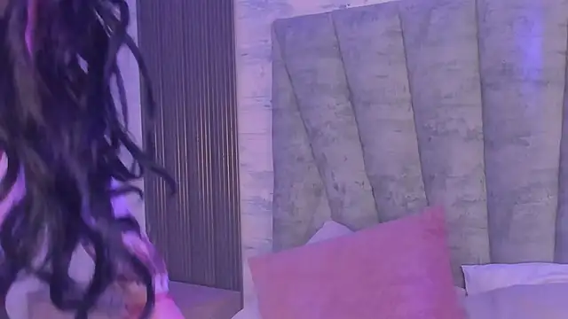 ShanelEvans online show from 05/27/26, 07:22