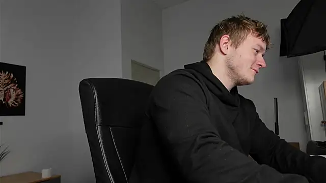 Richard Dullas online show from 09/27/25, 05:45