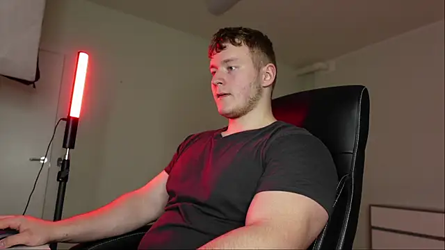 Richard Dullas online show from 10/30/25, 03:46