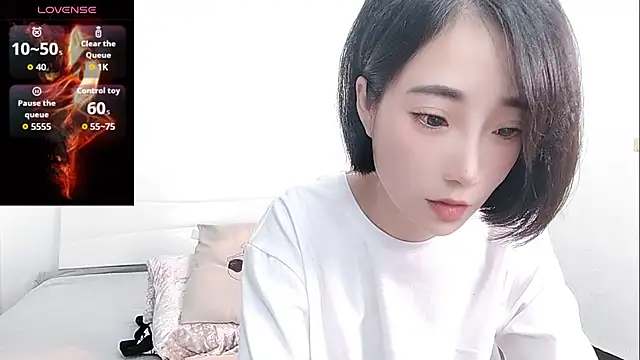 Snapshot of YIWA-2000 chatting on 05/18/26, 03:57 YIWA-2000 online show from 05/18/26, 03:57