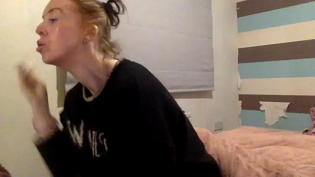 Bellababexox online show from 05/27/26, 01:57
