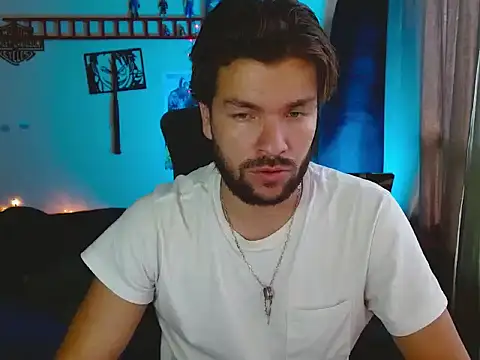 cortelioni massimo  online show from 10/25/25, 08:36