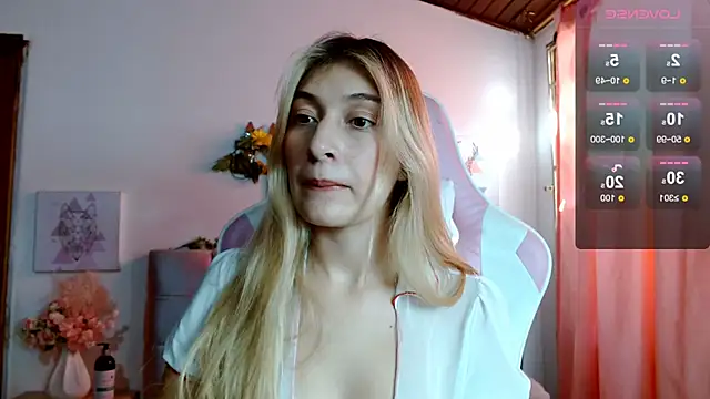 SophiaaLee online show from 12/13/25, 09:42