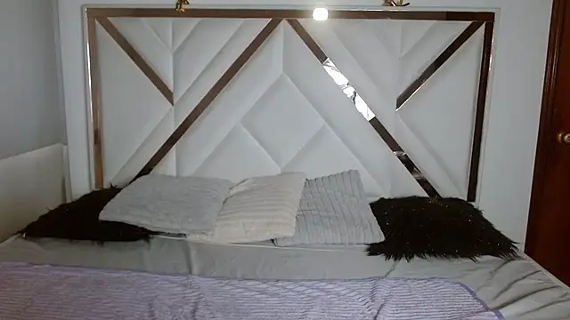 SophiaaLee online show from 01/10/26, 05:37