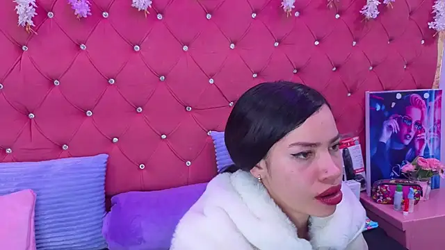 Nanis James online show from 10/04/25, 02:53