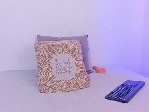 KyllieMarshall online show from 12/19/25, 02:18