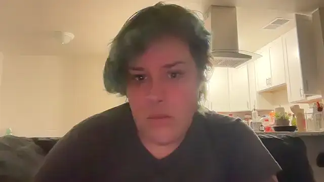 Snapshot of Julietserenity chatting on 11/28/25, 03:42 Julietserenity online show from 11/28/25, 03:42