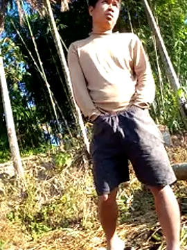 Snapshot of Johlrd chatting on 11/27/25, 01:51 Johlrd online show from 11/27/25, 01:51