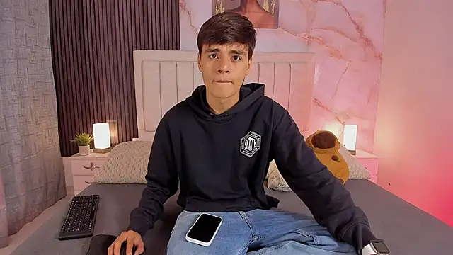 sweet petter online show from 11/30/25, 01:37