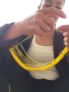 Huong-Ly online show from 10/16/25, 07:31