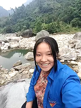 MuiNay online show from 10/31/25, 01:17