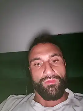 Snapshot of Cavi768 chatting on 09/08/25, 08:52 Cavi768 online show from 09/08/25, 08:52