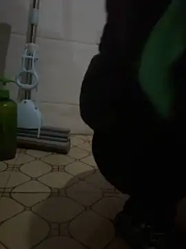 crhong666 online show from 02/24/26, 12:52