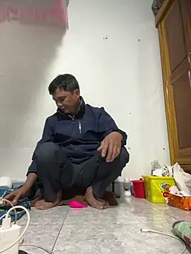 hotboy2x online show from 11/20/25, 12:05