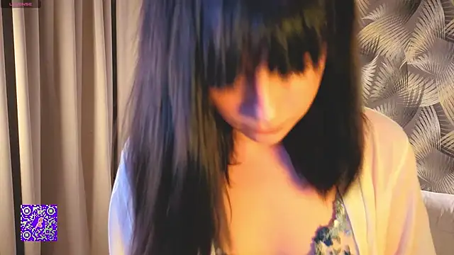 Honeey Beee online show from 09/14/25, 07:02