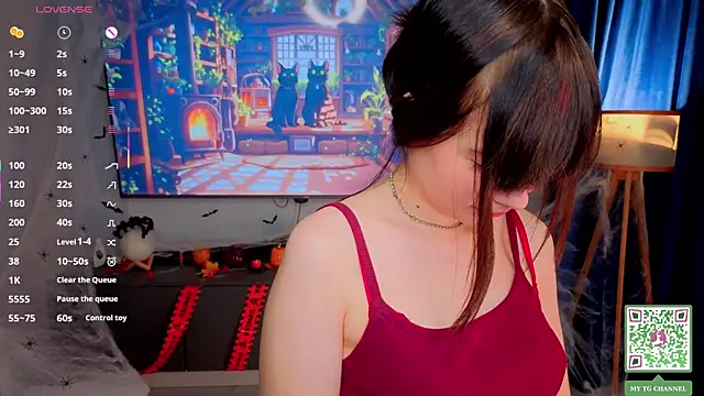 Honeey Beee online show from 11/02/25, 04:31