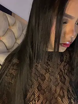 Michelle johnson  online show from 04/15/26, 07:32