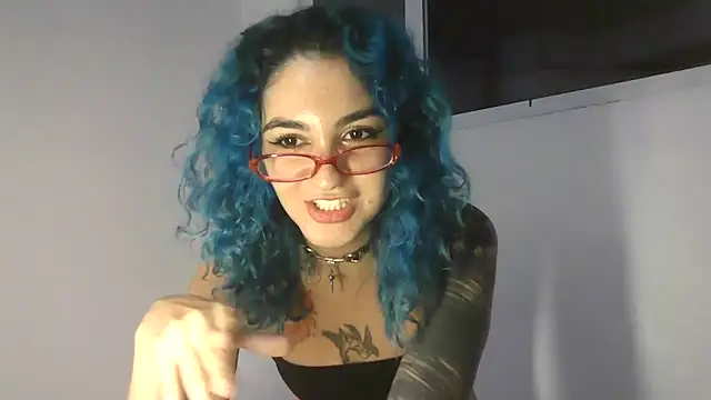 Snapshot of peetitefairy chatting on 05/16/26, 06:21 peetitefairy online show from 05/16/26, 06:21
