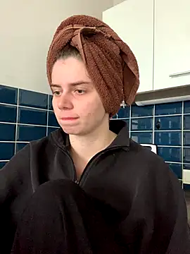 Rainbow W online show from 09/29/25, 09:47