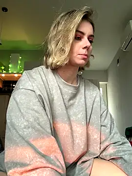 Rainbow W online show from 10/03/25, 11:51