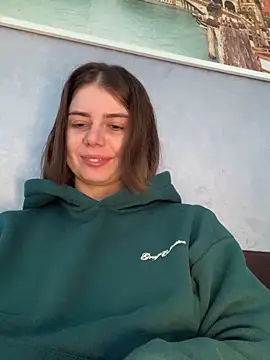 Rainbow W online show from 10/28/25, 11:14