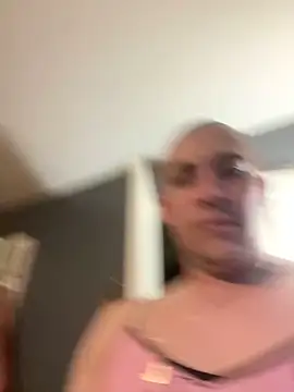 Snapshot of vonybac123 chatting on 04/14/26, 09:54 vonybac123 online show from 04/14/26, 09:54