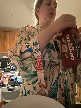 Missmissymee online show from 10/04/25, 06:28