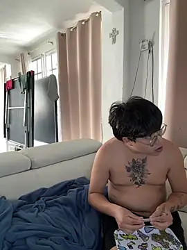 cutieass online show from 10/16/25, 09:05