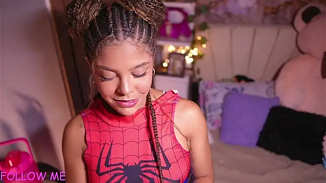 hannachris- online show from 04/12/26, 02:27