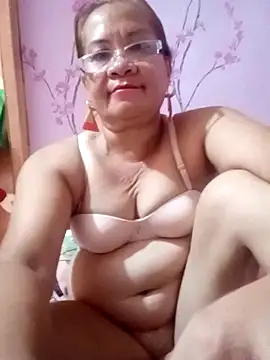 vickyhot1966 online show from 10/03/25, 09:01