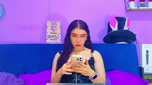 CristalRose online show from 04/20/26, 05:48