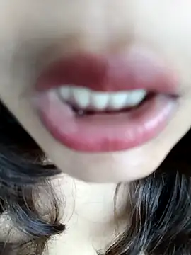 Hott Muskan online show from 09/22/25, 10:50