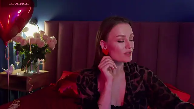 EvelynPoole online show from 02/15/26, 07:51