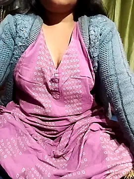 Snapshot of BOBITA_1 chatting on 12/15/25, 01:21 BOBITA 1 online show from 12/15/25, 01:21