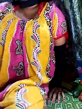 Snapshot of BOBITA_1 chatting on 01/05/26, 09:29 BOBITA 1 online show from 01/05/26, 09:29