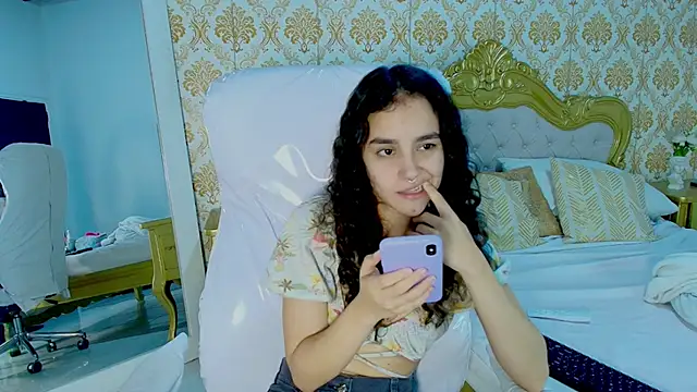 JessB  online show from 10/17/25, 08:22