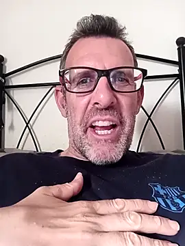 gigolobcn online show from 04/17/26, 04:32