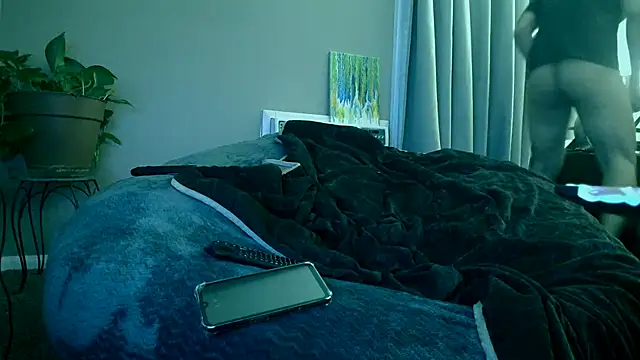 Snapshot of LeeCox chatting on 02/14/25, 10:17 LeeCox online show from 02/14/25, 10:17