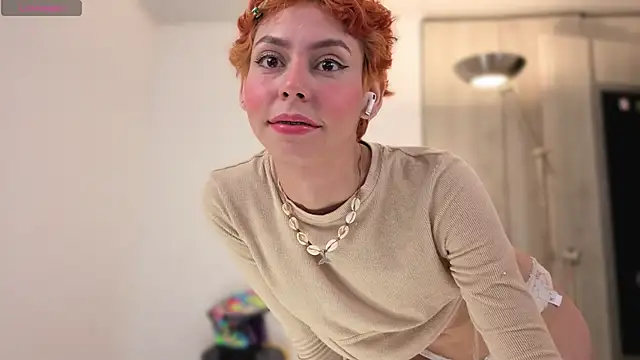 Snapshot of colette_e chatting on 10/15/25, 03:50 colette e online show from 10/15/25, 03:50