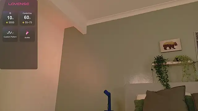 Nickifox   online show from 10/10/25, 07:46