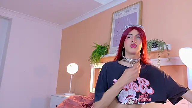 Nickifox   online show from 12/03/25, 07:34