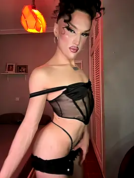 Snapshot of lacattiva chatting on 09/13/25, 07:57 lacattiva online show from 09/13/25, 07:57