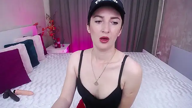 EvelinCuper online show from 11/15/25, 06:22