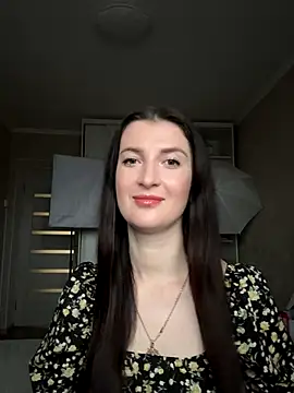 EvelinCuper online show from 11/19/25, 06:24