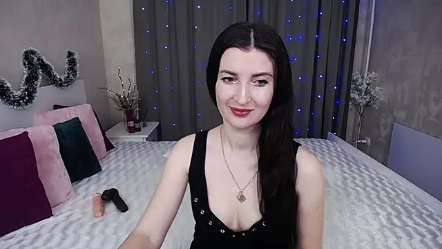 EvelinCuper online show from 12/16/25, 06:18