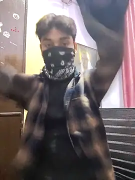 Snapshot of Drakyguy chatting on 11/24/25, 12:16 Drakyguy online show from 11/24/25, 12:16