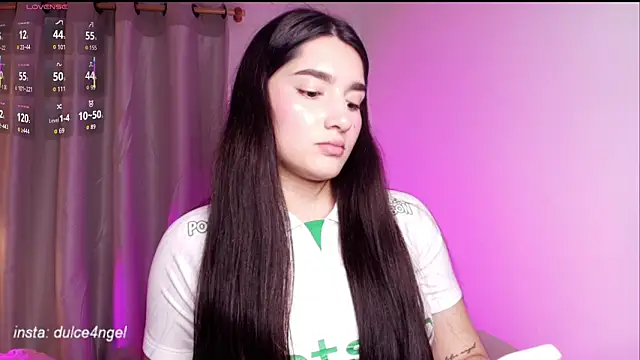 dulceangel   online show from 12/18/25, 02:17