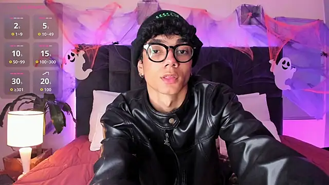 Phillicious   online show from 10/17/25, 12:14